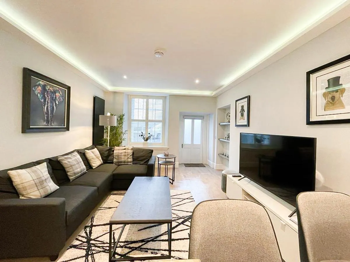 Apartman Modern 3 Bedroom Apartment, West End Edinburgh